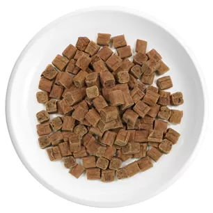 Cubos de cordero seco